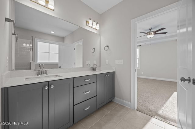 604 Larkspur Lane, Hubert, NC 28539