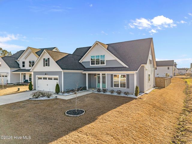 604 Larkspur Lane, Hubert, NC 28539