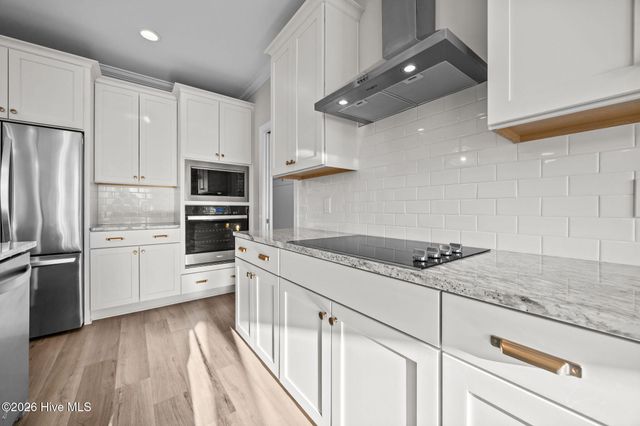 604 Larkspur Lane, Hubert, NC 28539