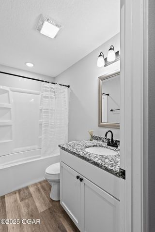 1905 Virginia Avenue, Joplin, MO 64804