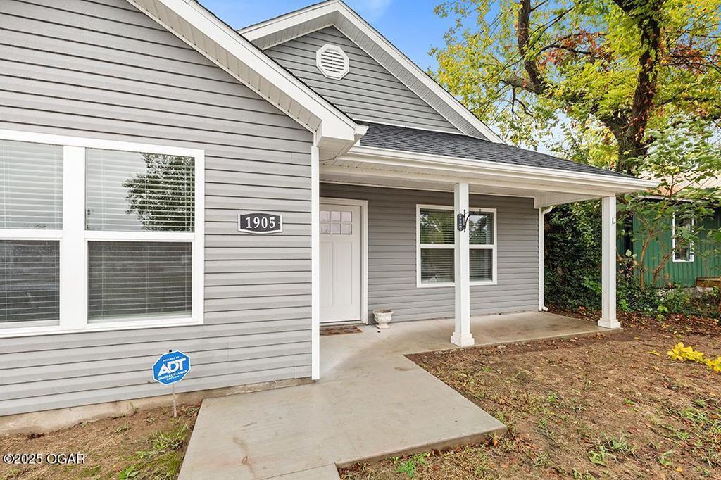 1905 Virginia Avenue, Joplin, MO 64804