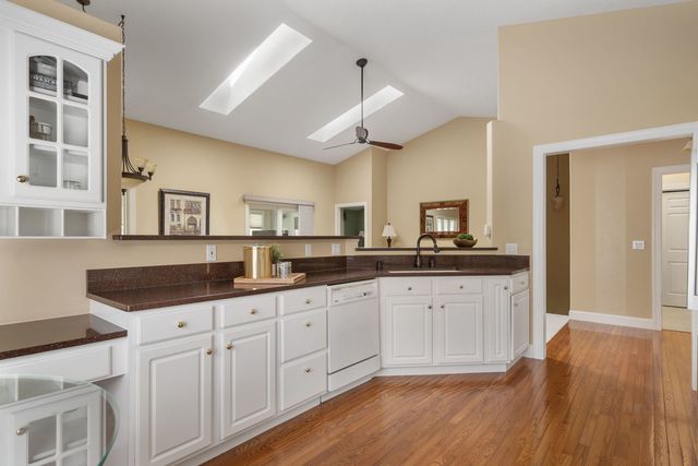 461 43rd Avenue Court 6, East Moline, IL 61244