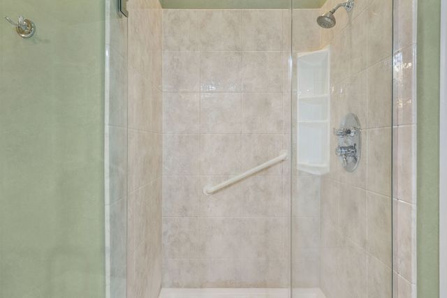 461 43rd Avenue Court 6, East Moline, IL 61244