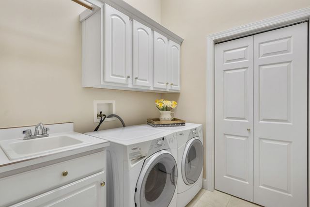 461 43rd Avenue Court 6, East Moline, IL 61244