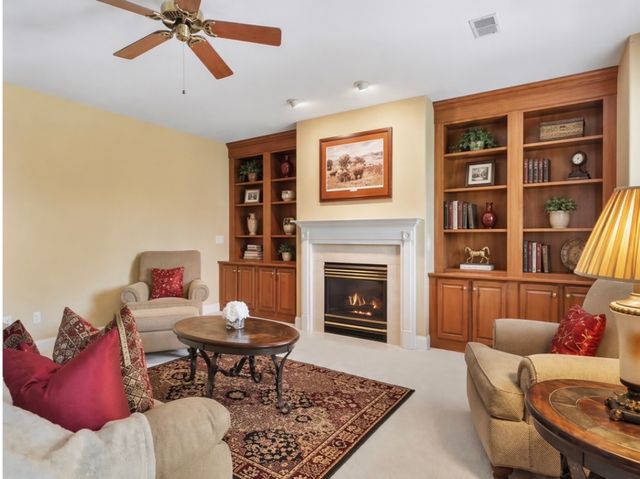461 43rd Avenue Court 6, East Moline, IL 61244