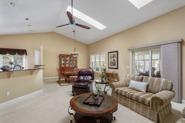 461 43rd Avenue Court 6, East Moline, IL 61244