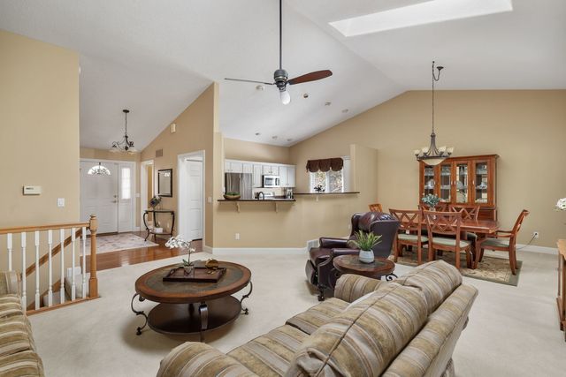 461 43rd Avenue Court 6, East Moline, IL 61244