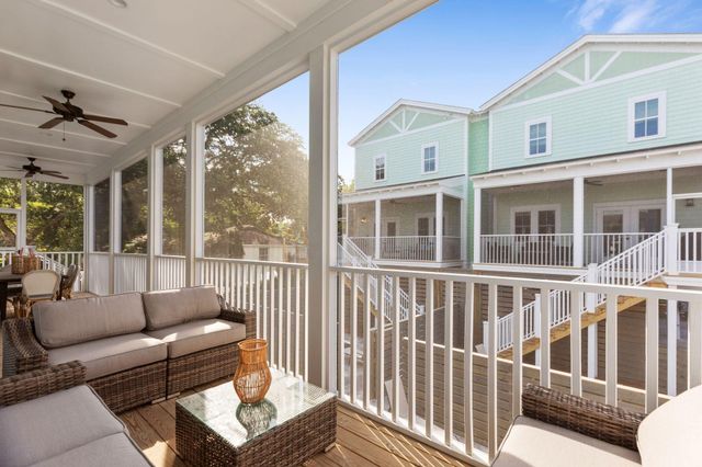 108 E Hudson Avenue, Folly Beach, SC 29439