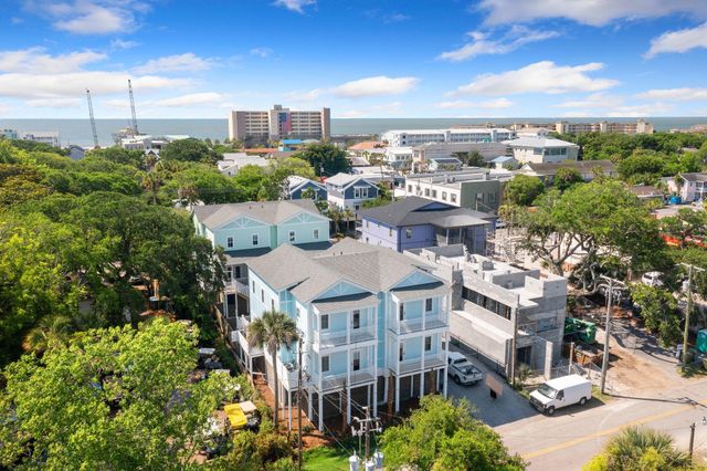 108 E Hudson Avenue, Folly Beach, SC 29439