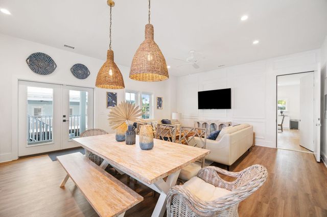 108 E Hudson Avenue, Folly Beach, SC 29439