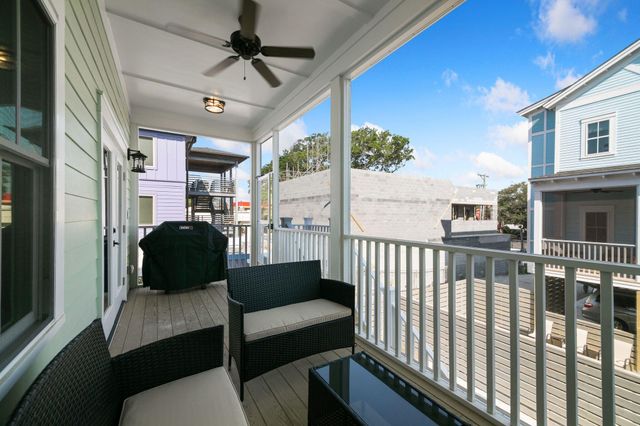 108 E Hudson Avenue, Folly Beach, SC 29439