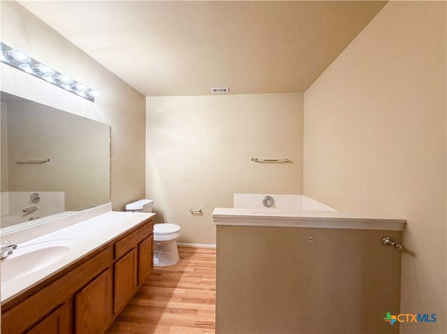 5313 Southern Crossing Drive, Temple, TX 76502