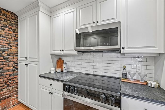 28-32 Atlantic Ave 628, Boston, MA 02111