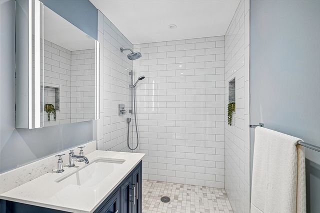 28-32 Atlantic Ave 628, Boston, MA 02111