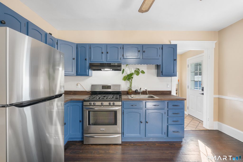 304 Fairview Avenue, Hamden, CT 06514