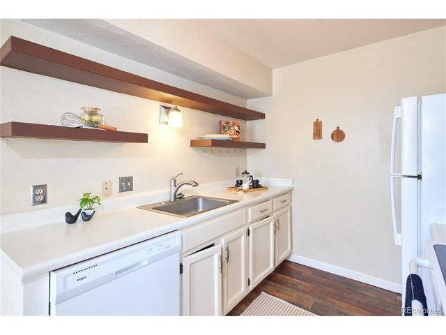 7665 E Eastman Ave 207C, Denver, CO 80231