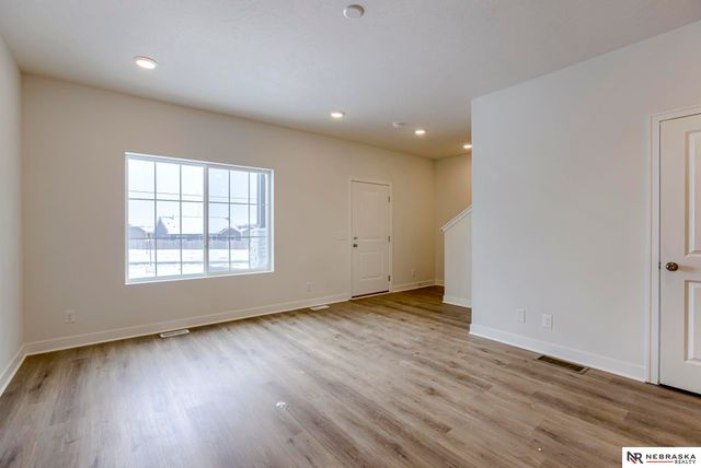 4580 Schilling Court, Bellevue, NE 68133