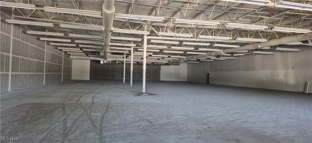 1144 W Prospect Road, Ashtabula, OH 44004