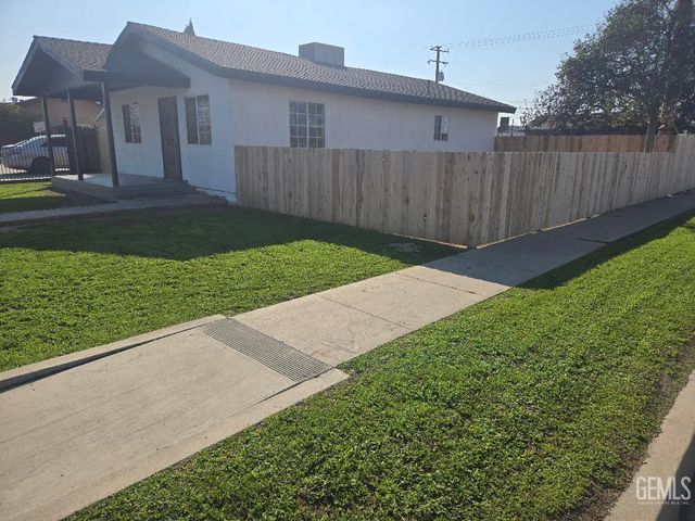 529 Main Street, Delano, CA 93215