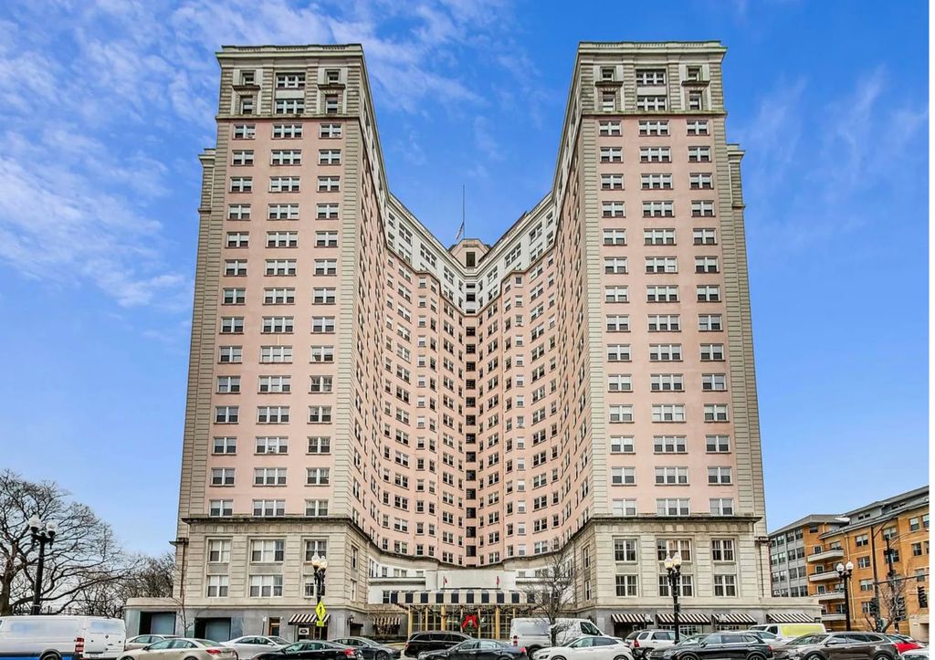 5555 N Sheridan Road 1503, Chicago, IL 60640