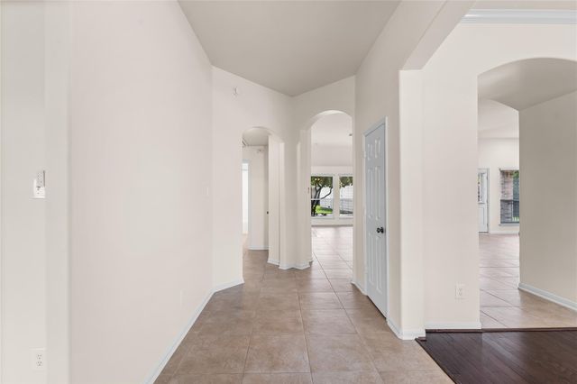 18634 Summercliff Lane, Tomball, TX 77377