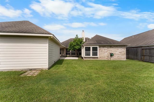 18634 Summercliff Lane, Tomball, TX 77377