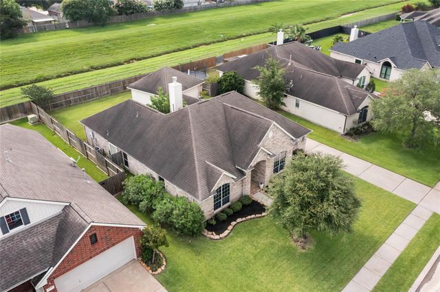 18634 Summercliff Lane, Tomball, TX 77377