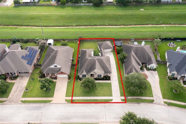 18634 Summercliff Lane, Tomball, TX 77377