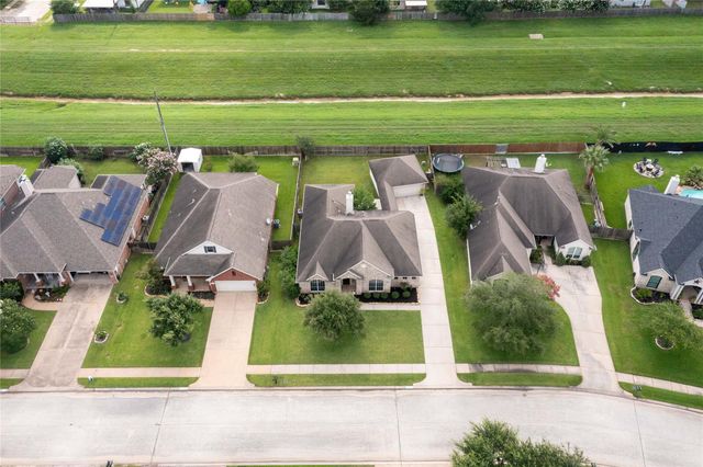 18634 Summercliff Lane, Tomball, TX 77377