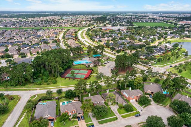 18634 Summercliff Lane, Tomball, TX 77377