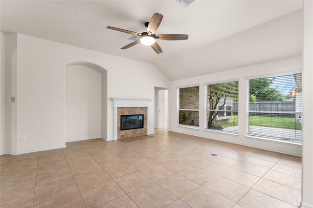 18634 Summercliff Lane, Tomball, TX 77377