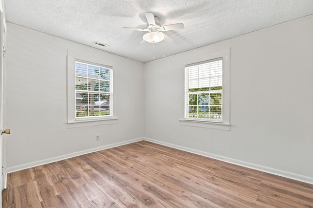 164 W Morningside Dr, Gallatin, TN 37066