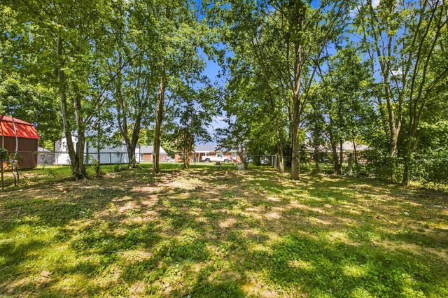 164 W Morningside Dr, Gallatin, TN 37066