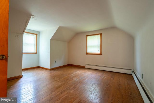 3106 KUTZTOWN RD, East Greenville, PA 18041