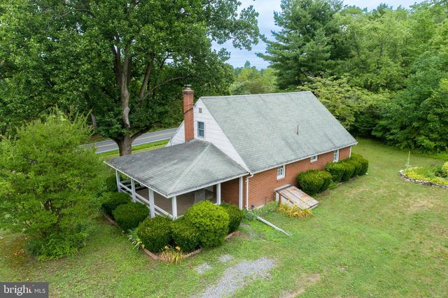 3106 KUTZTOWN RD, East Greenville, PA 18041