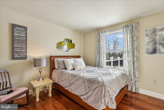 9500 HOLSEY RD, Damascus, MD 20872