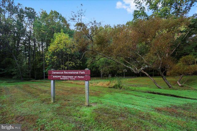 9500 HOLSEY RD, Damascus, MD 20872