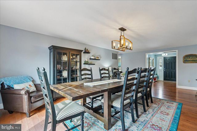 9500 HOLSEY RD, Damascus, MD 20872