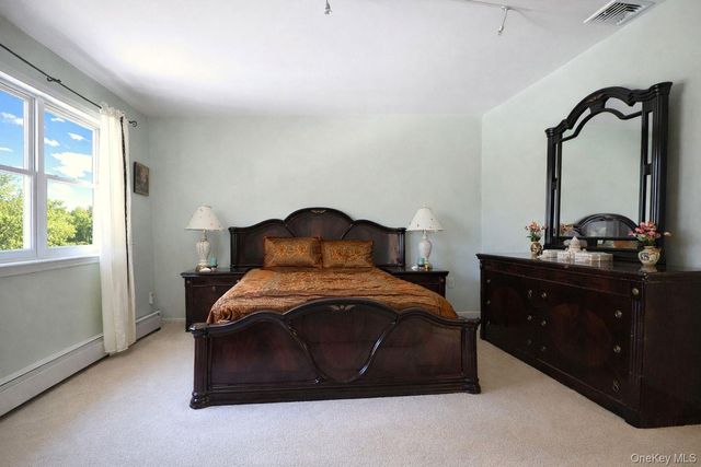 9 Mount Ridge Court, Monroe, NY 10950