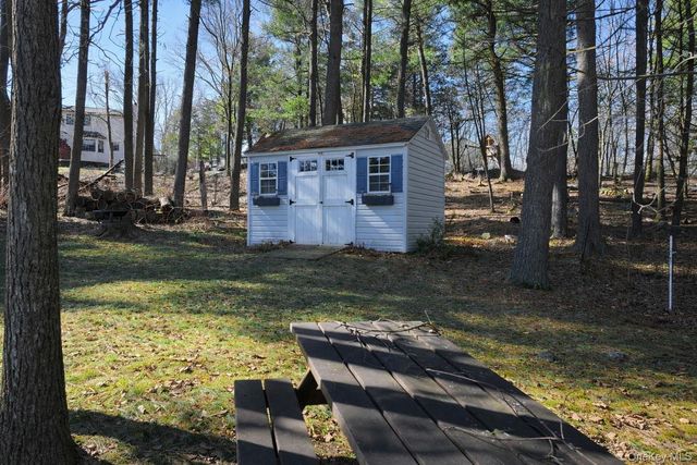 9 Mount Ridge Court, Monroe, NY 10950