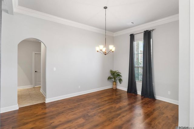 18032 River Landing Dr, Prairieville, LA 70769