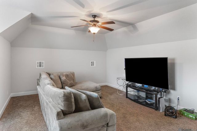 18032 River Landing Dr, Prairieville, LA 70769