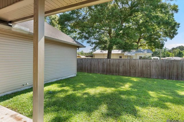 18032 River Landing Dr, Prairieville, LA 70769