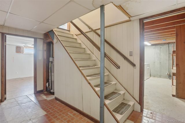 2 Crescent Drive, Beacon, NY 12508