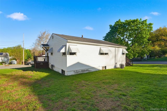 2 Crescent Drive, Beacon, NY 12508