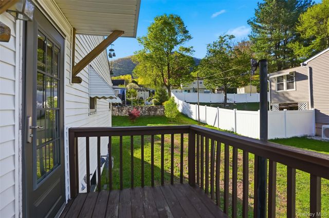 2 Crescent Drive, Beacon, NY 12508