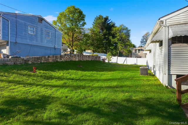2 Crescent Drive, Beacon, NY 12508