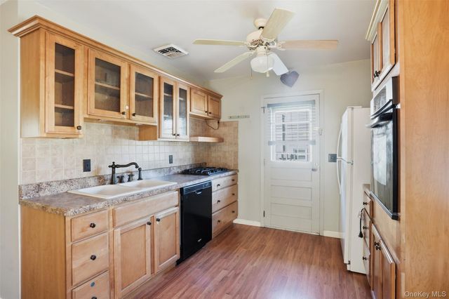 2 Crescent Drive, Beacon, NY 12508