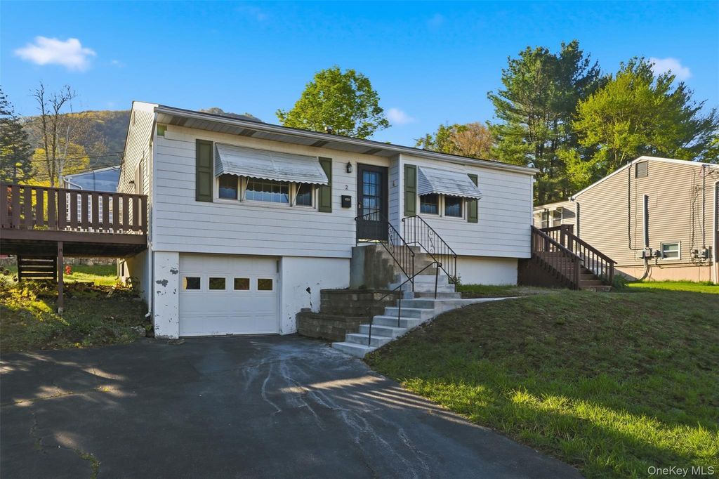 2 Crescent Drive, Beacon, NY 12508