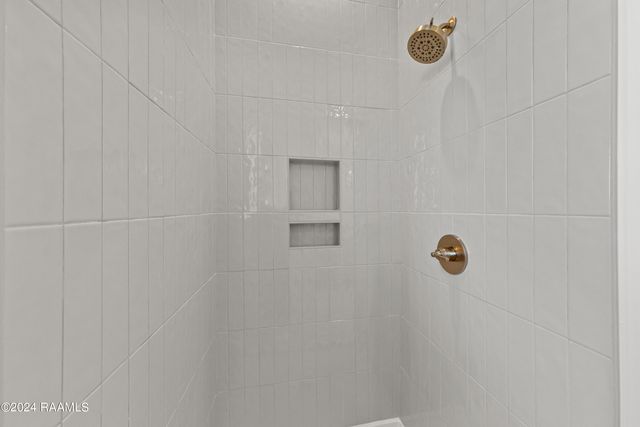 905 Broyles Street 400, Youngsville, LA 70592